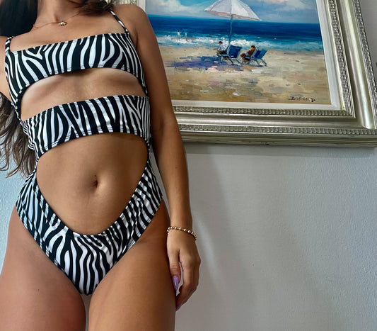 Capri Swim- Zebra Striped🦓